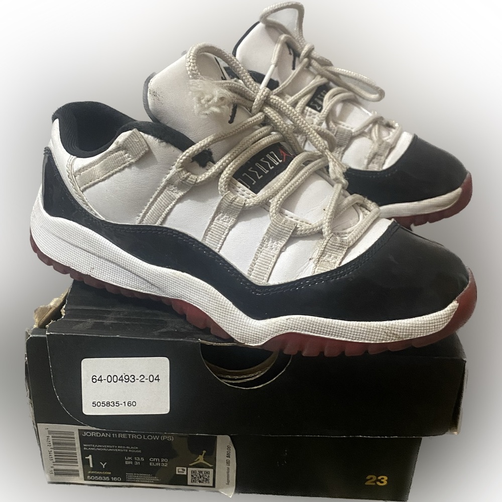 Jordan 11 Retro Low (preschool) size 1